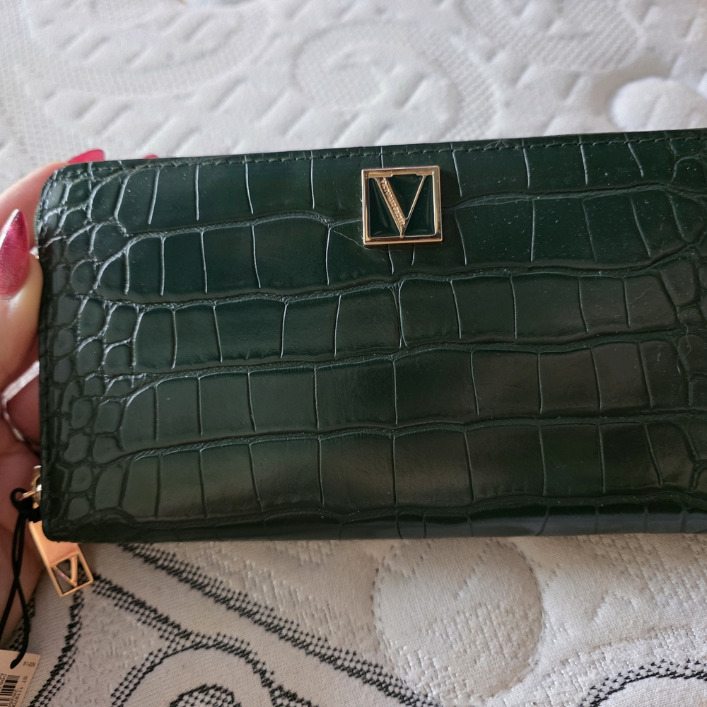 Victoria's Secret Green Crocodile-Embossed Wallet